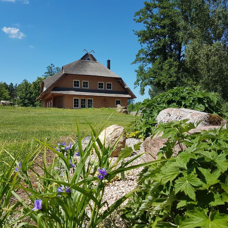 Vila Sanzila Bernatoniai Luaran gambar